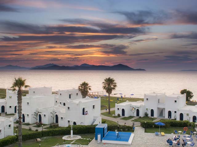 Aeolos Beach Hotel and Bungalows