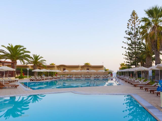 Sun Beach Resort Complex - 