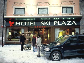 Ski Plaza Hotel
