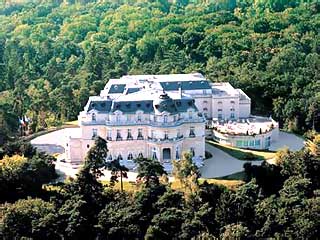 Chateau Hotel Mont Royal