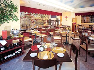 Hilton Izmir Hotel: Restaurant