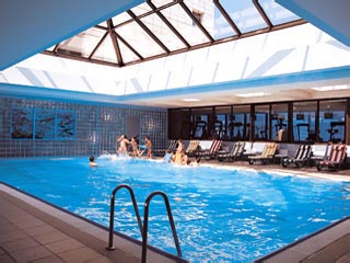 Hilton Izmir Hotel: Swimming Pool