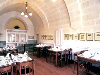 Sinasos Rose Mansions: Restaurant