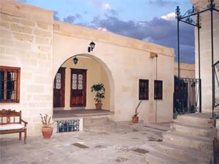 Sinasos Rose Mansions: Exterior View