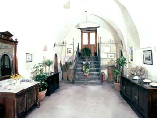 Sinasos Rose Mansions: Hall