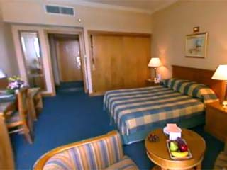 Al Ain Rotana Hotel: Room