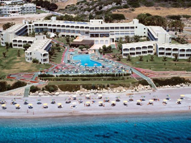 Lutania Beach Hotel - 