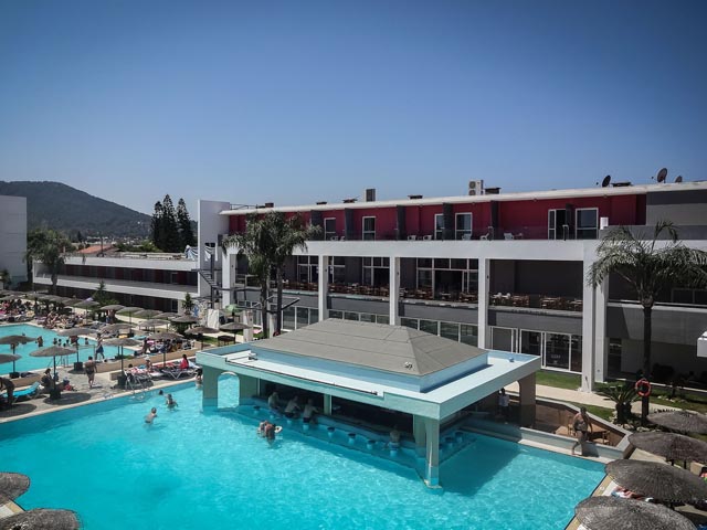 12 Dodeca Sea Resort (ex. Forum Beach Hotel) - 
