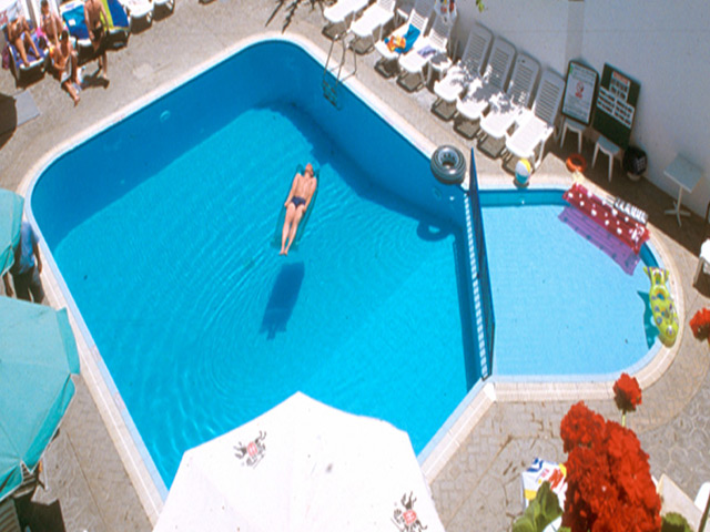 Poseidon Apartments Hotel - 