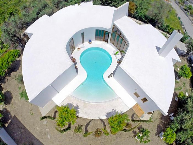 Art Deco Luxury Residence: 