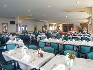 Imbat Hotel: Restaurant