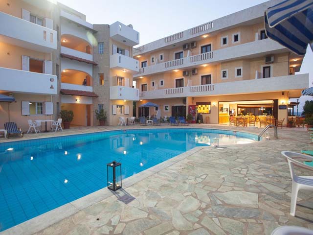 Dimitra Hotel and Apartments - 