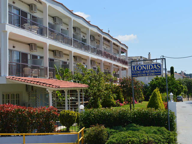 Leonidas Apartments - 