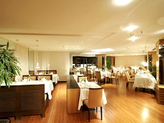 Richmond Nua Wellness - Spa: Restaurant