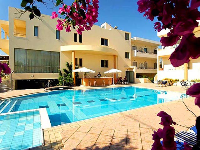 Yakinthos Hotel - 