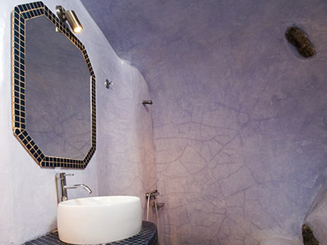 Vinsanto Villas: Senior Cave Suite- bathroom