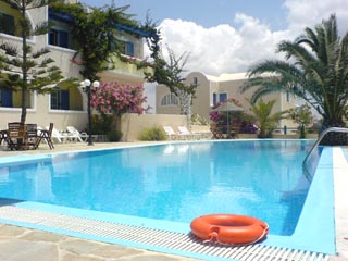 Paradise Hotel - Swimming Pool