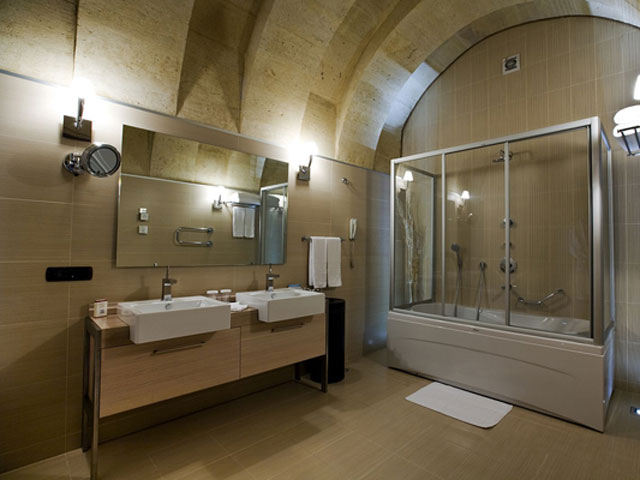 Cappadocia Cave Resort & Spa: Standar Double Room Bathroom