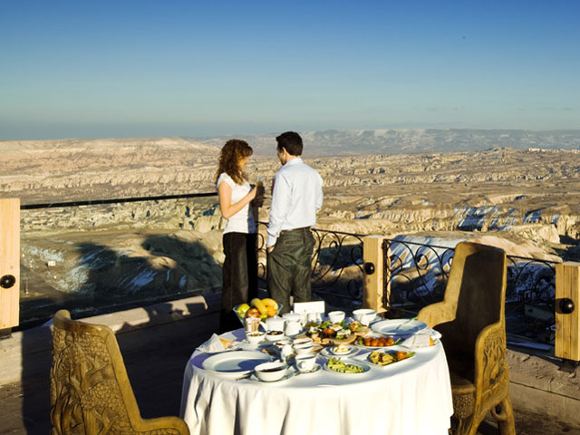 Cappadocia Cave Resort & Spa: Restaurant Exterior View