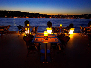 Ajia Hotel: Restaurant Bosphorus View