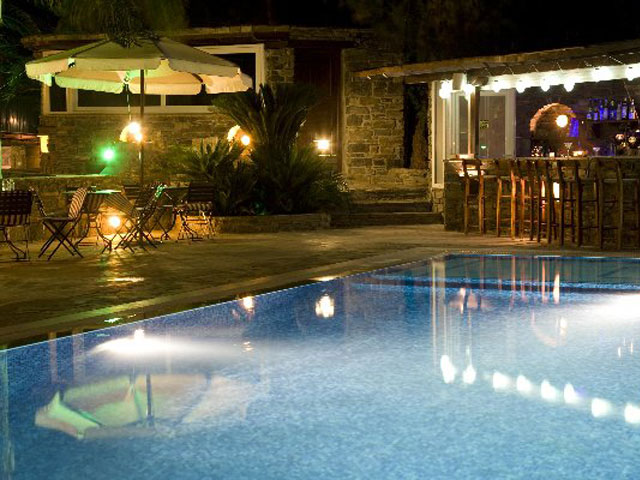 Paros Eden Park Hotel: Pool Night View