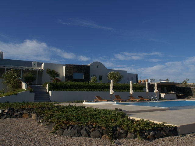 Black Rock Villa - Exterior view