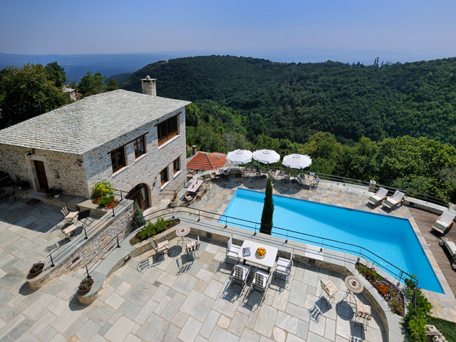 Sakali Mansion - Exterior View Swimming pool