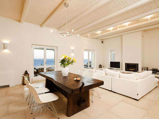 Retreat Villa: Living room