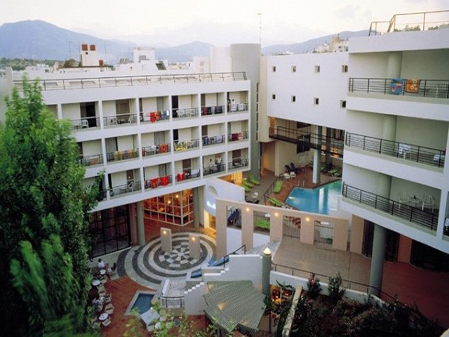 Santa Marina Hotel - 