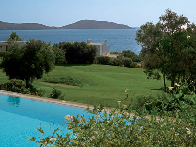 Porto Elounda Golf and SPA Resort: Deluxe Room Pool Area Exterior View