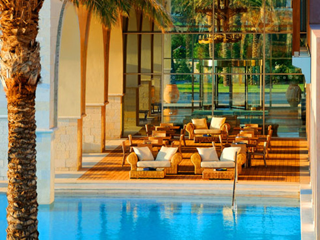 Blue Palace Resort & Spa: Blue Palace Arsenali Pool Bar