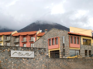 Neve Mountain Resort & Spa